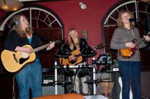  Cosima, Heather and Shauna