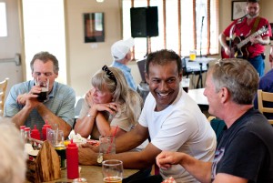  Patrons at the Ravens Roost