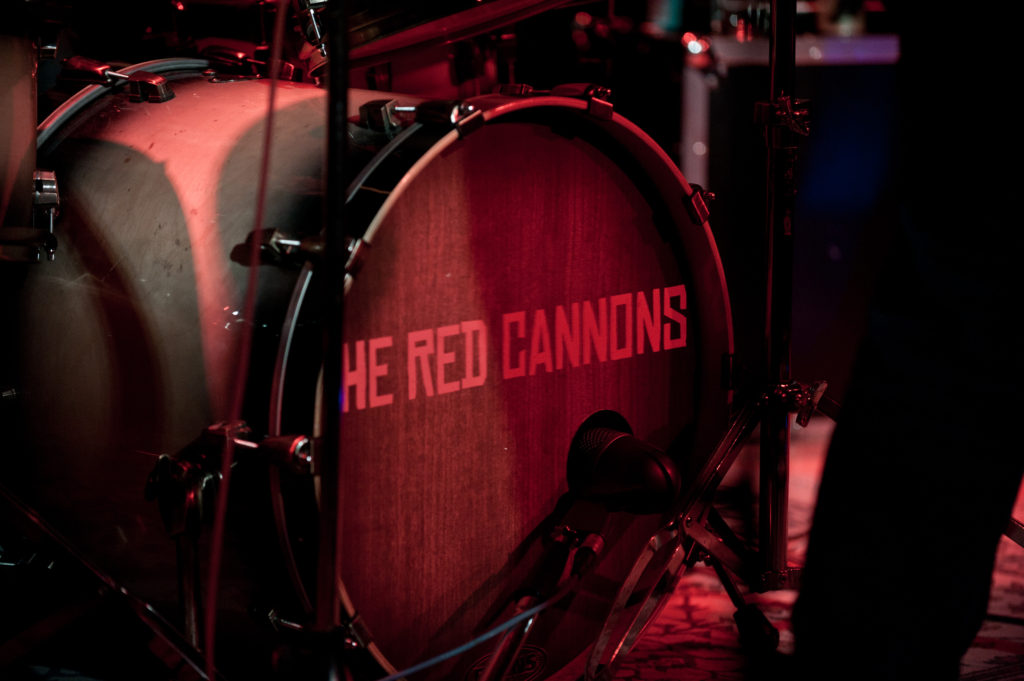 090. The Red Cannons